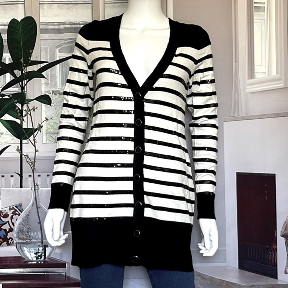 White House Black Market White With Black Sequined Stripes Cardigan. Size M.P4/A